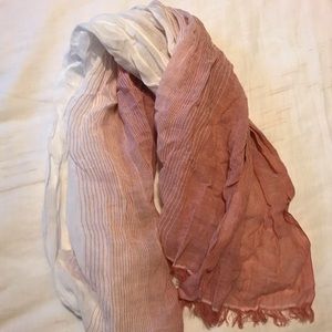 Uniqlo peach scarf